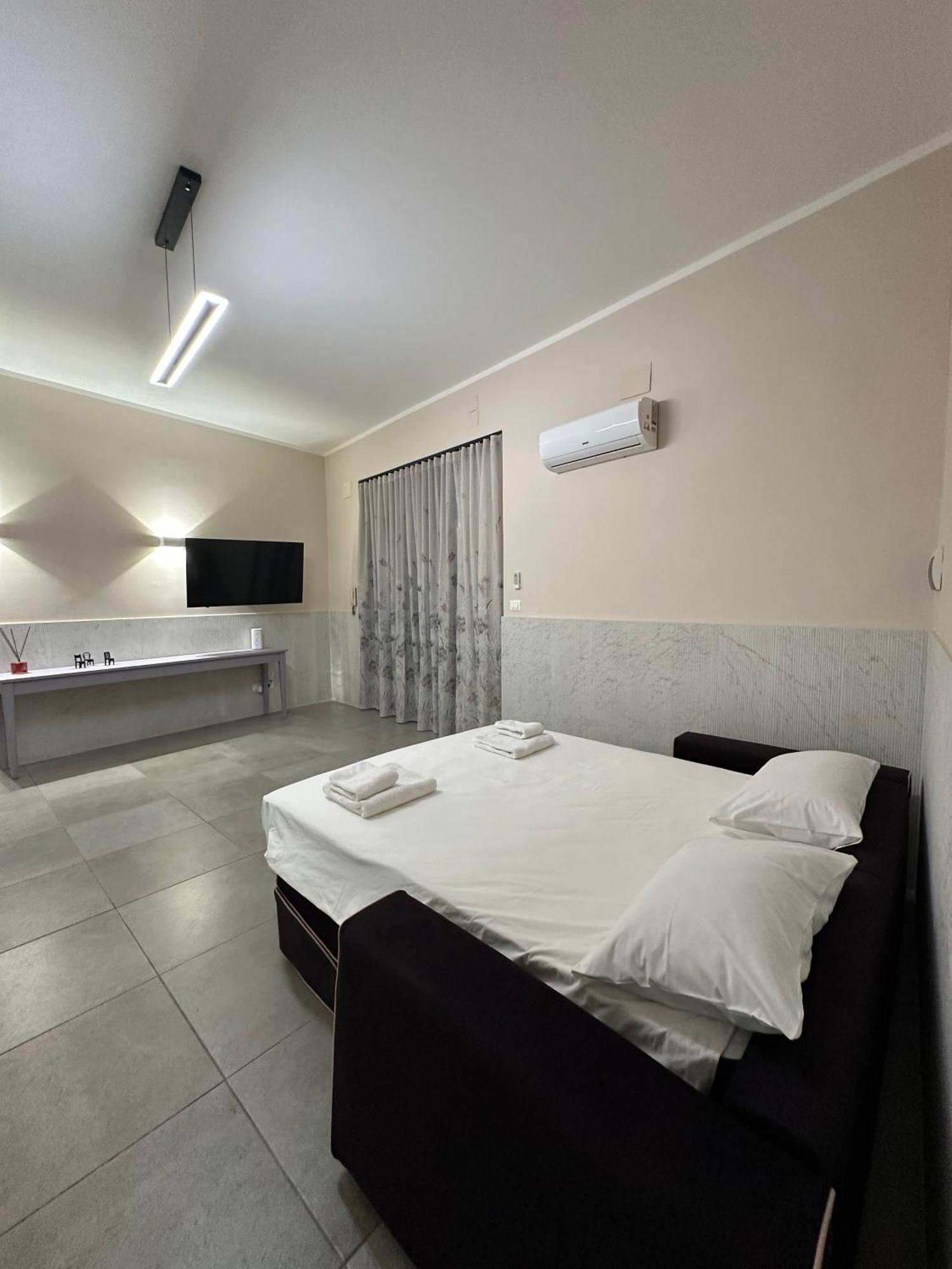 Massimo Boutique Apartment Palerme Extérieur photo